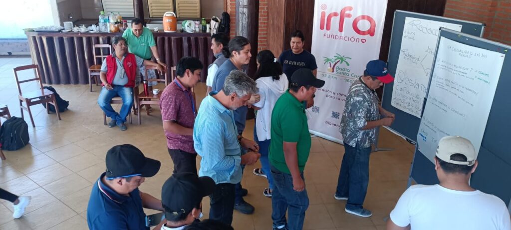 Taller con Comunicadores y Miembros de la Asociación de Periodistas de Concepción.